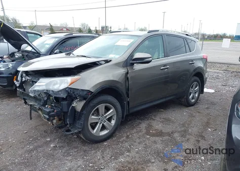 2015 Toyota Rav4 Xle z USA, uszkodzony, nr VIN 2T3RFREV4FW362416